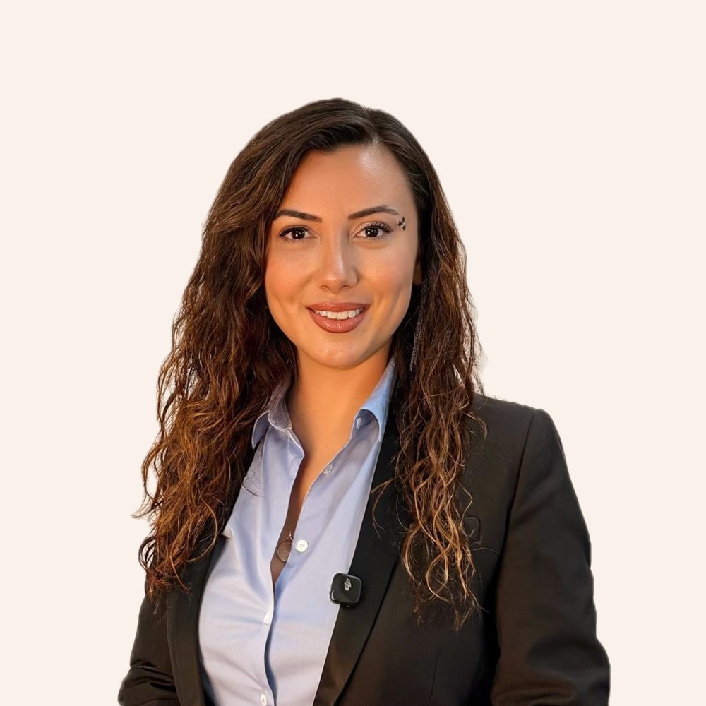 Uzman Psikolog ve Psikoterapist Zeynep Koçak